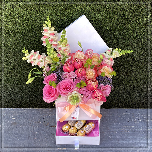 Cajita Tesoros Florales | Regalar Flores, Envio de flores, desayunos y regalos a domicilio