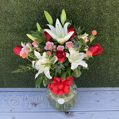 Florero Encanto del Amor | Regalar Flores, Envio de flores, desayunos y regalos a domicilio