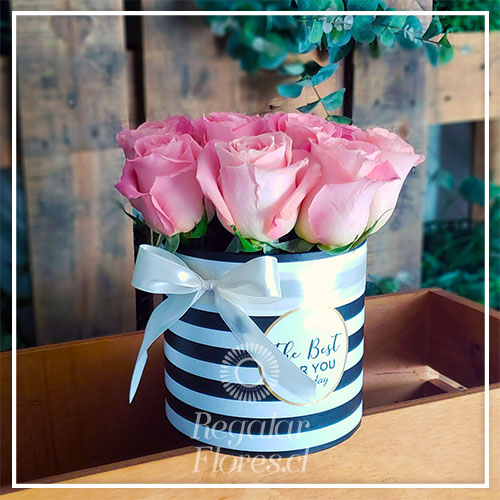9 rosas en caja | Regalar Flores, Envio de flores, desayunos y regalos a domicilio