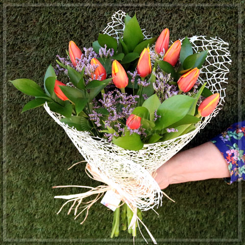 Ramo 10 Tulipanes | Regalar Flores, Envio de flores, desayunos y regalos a domicilio
