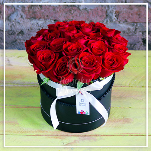 22 rosas en caja negra | Regalar Flores, Envio de flores, desayunos y regalos a domicilio
