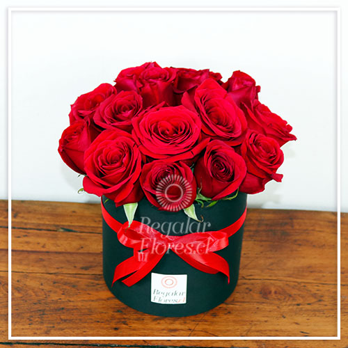 Caja cilindro negra 15 rosas | Regalar Flores, Envio de flores, desayunos y regalos a domicilio