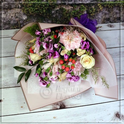 Ramo Peonias Deluxe | Regalar Flores, Envio de flores, desayunos y regalos a domicilio