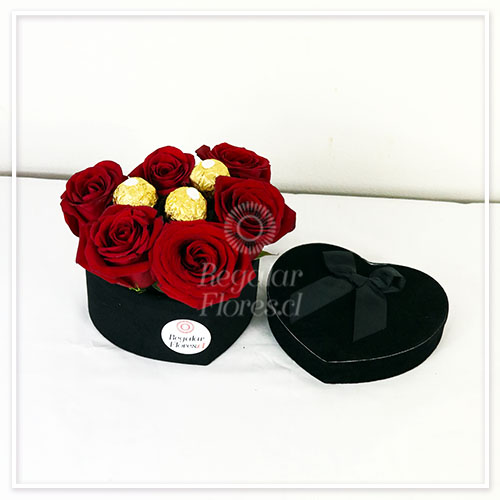 Corazón de 6 rosas y Ferrero | Regalar Flores, Envio de flores, desayunos y regalos a domicilio