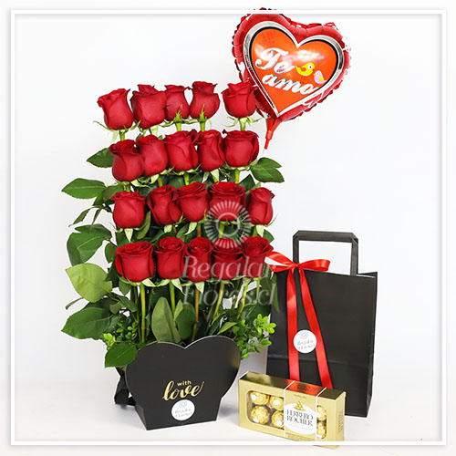 Amor frontal 20 rosas + Globo + Ferrero | Regalar Flores, Envio de flores, desayunos y regalos a domicilio