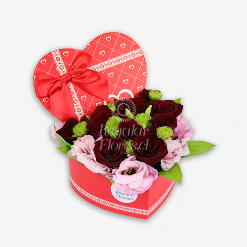 Corazón de rosas y crisantemos | Regalar Flores, Envio de flores, desayunos y regalos a domicilio