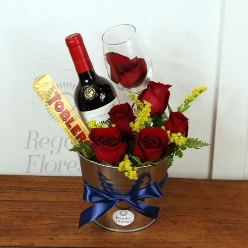 Balde rosas y vino | Regalar Flores, Envio de flores, desayunos y regalos a domicilio
