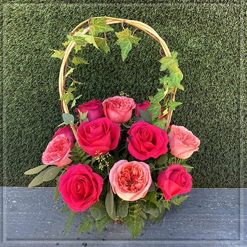 Canastillo 15 rosas | Regalar Flores, Envio de flores, desayunos y regalos a domicilio