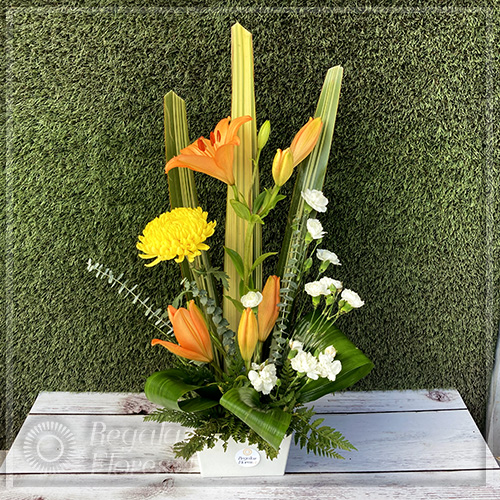 Arreglo Lilium y Miniclavel | Regalar Flores, Envio de flores, desayunos y regalos a domicilio