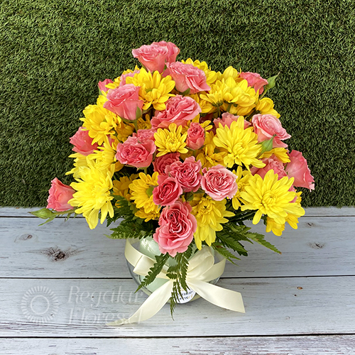Pecera Minirosas y Crisantemos | Regalar Flores, Envio de flores, desayunos y regalos a domicilio